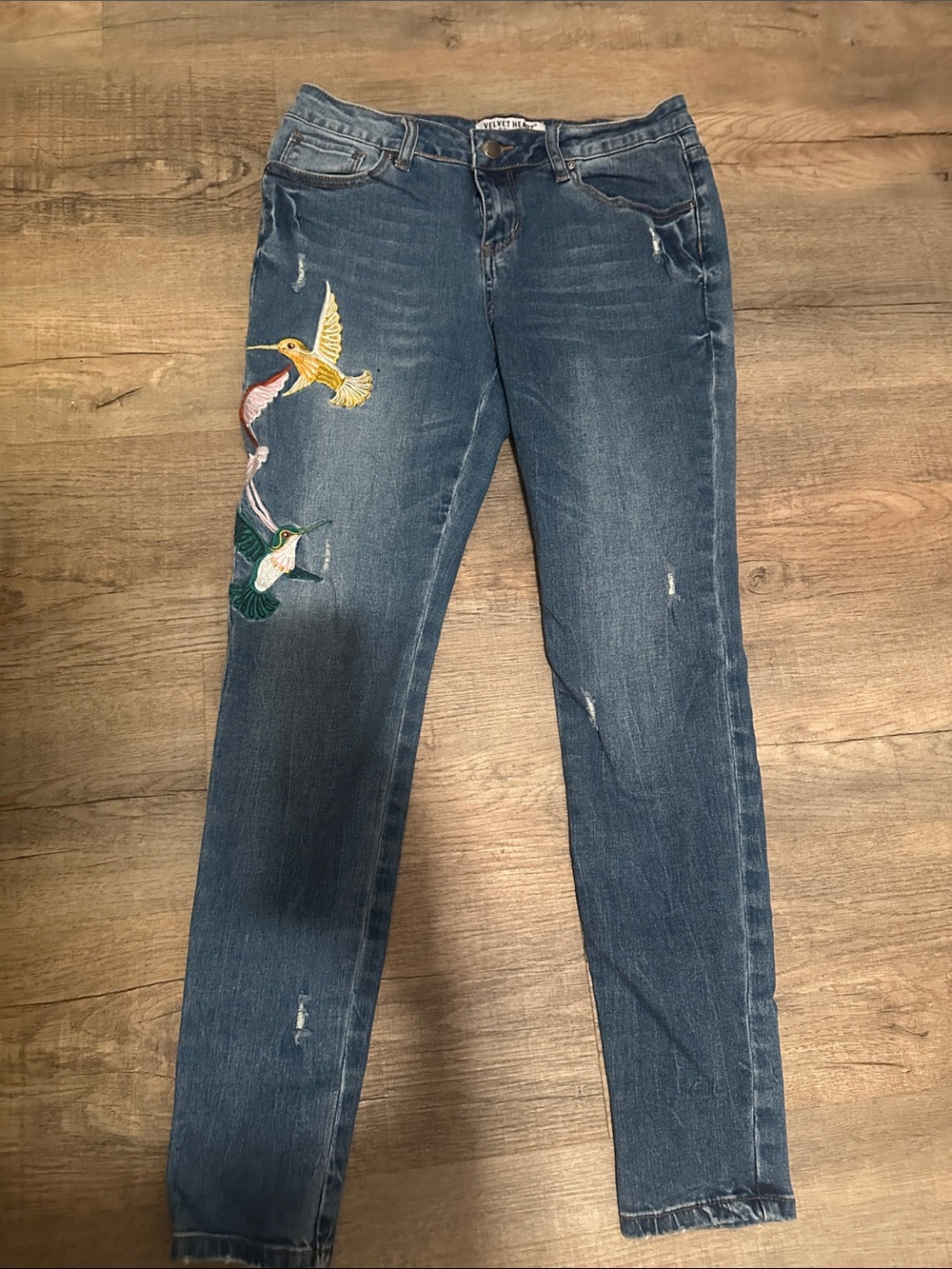 Velvet Heart Blue Embroidered Hummingbird Skinny Jeans - Picture 3 of 11